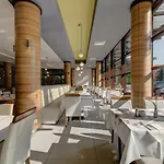 奥林匹克3号度假酒店 3* 科沃布热格